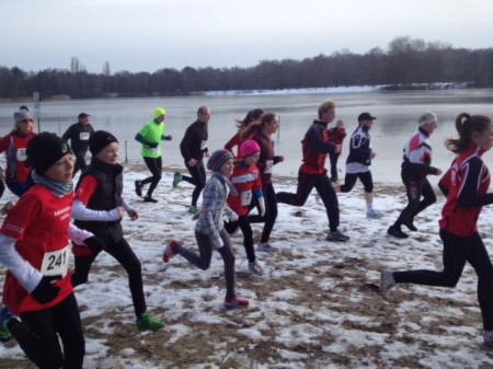 Juliana beim Start mitten im Läuferfeld.