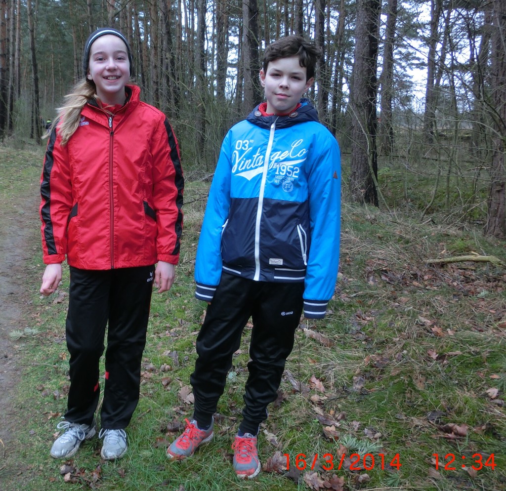 Marit & Hannes kurz vor dem Start der Crosskreismeisterschaften 2014 in der Helsdorfer Heide.