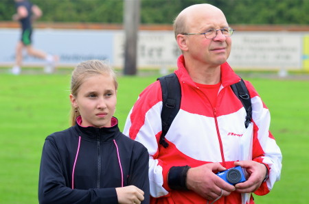 Noch schauen Trainer Peter und Leonie etwas skeptich, aber das war garnicht notwendig.