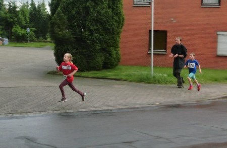 Tomke hat noch ca. 100 m bis zum Ziel.