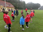 Erich beim Aufwärmtraining mit unseren jungen Athleten.