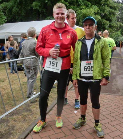 Julian nach seinem Lauf und Helmut wenige Minuten vor dem Start