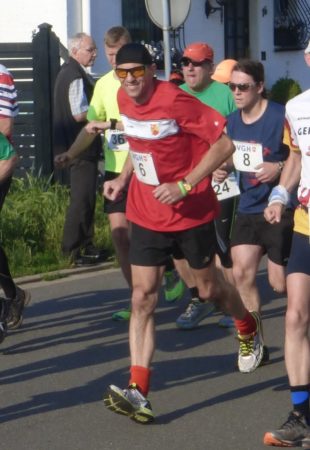 Michael geht auf die Marathondistanz - Warm wird es heute werden.