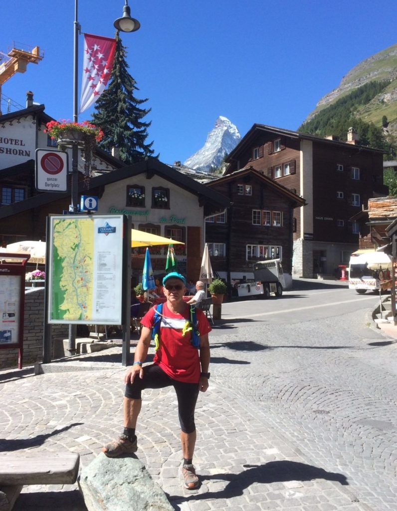 Helmut ist in Zermatt am Fuße des Matterhorn in der Schweiz angekommen.